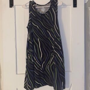 Secret Treasures gown with pockets on each side. Size 16/18